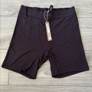 SKIMS NWT Ribbed High-Waist Boxer Shorts in Dark Brown Size S